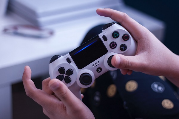 Earn PayPal money for playing games: 5 Easy ways
